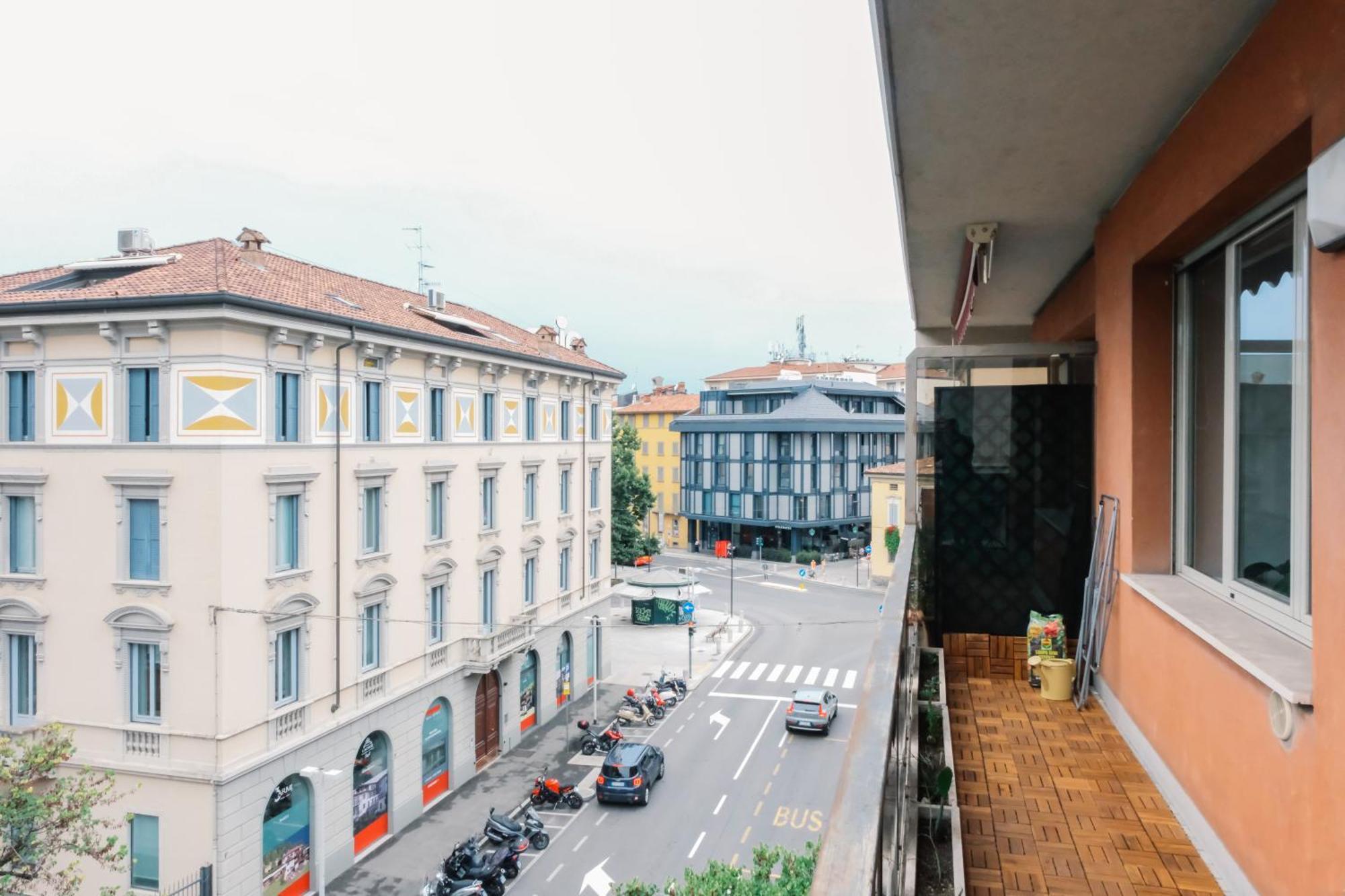 Flora Inn, Paglia 2 - Nel Cuore Del Centro Citta Бергамо Екстериор снимка